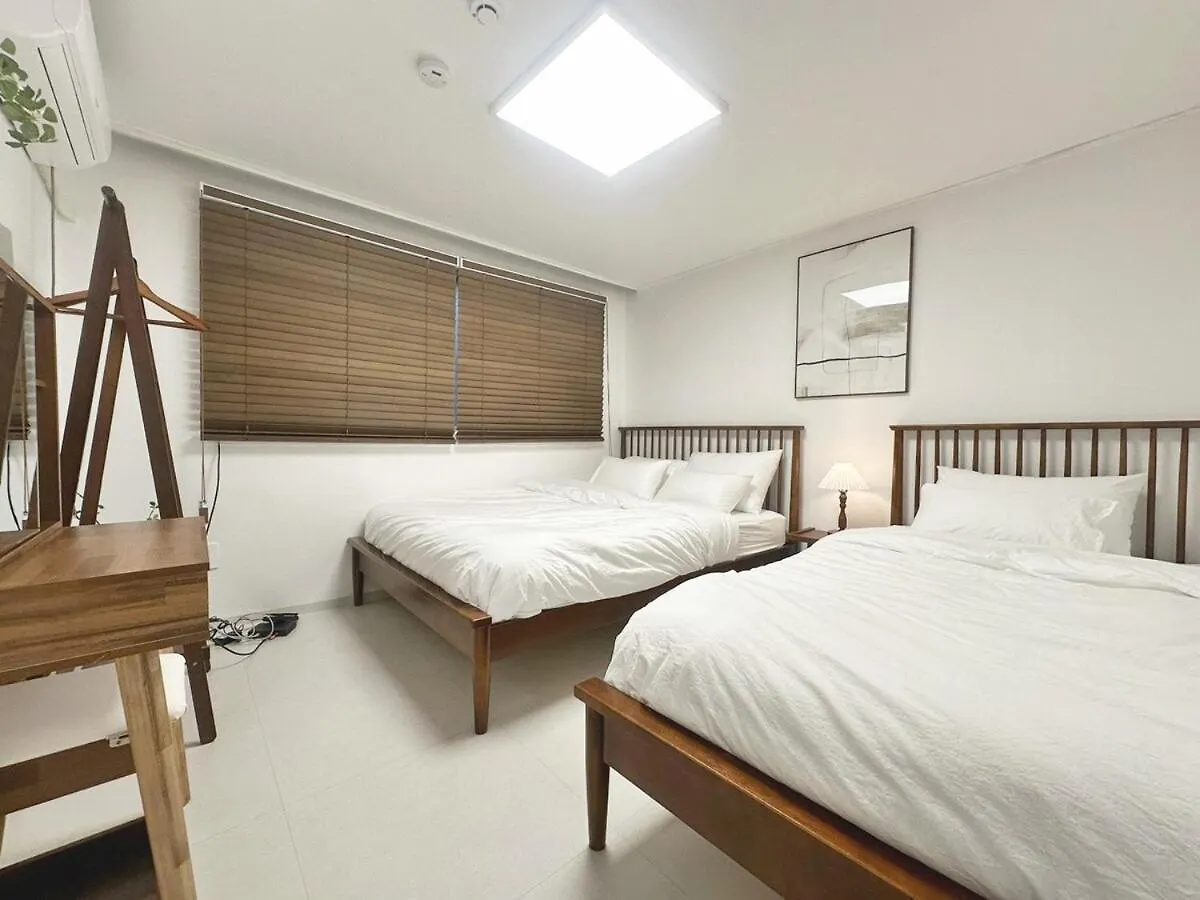 Check In Seoul Hongdae Apartment 0*,  South Korea