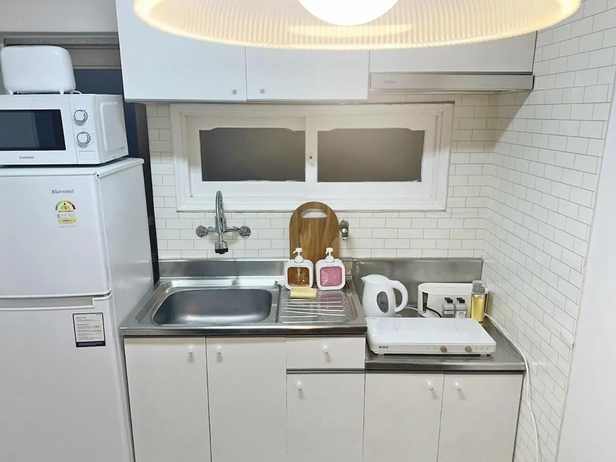 Check In Seoul Hongdae Apartment