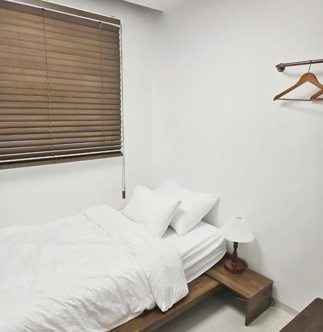 Check In Seoul Hongdae Apartment