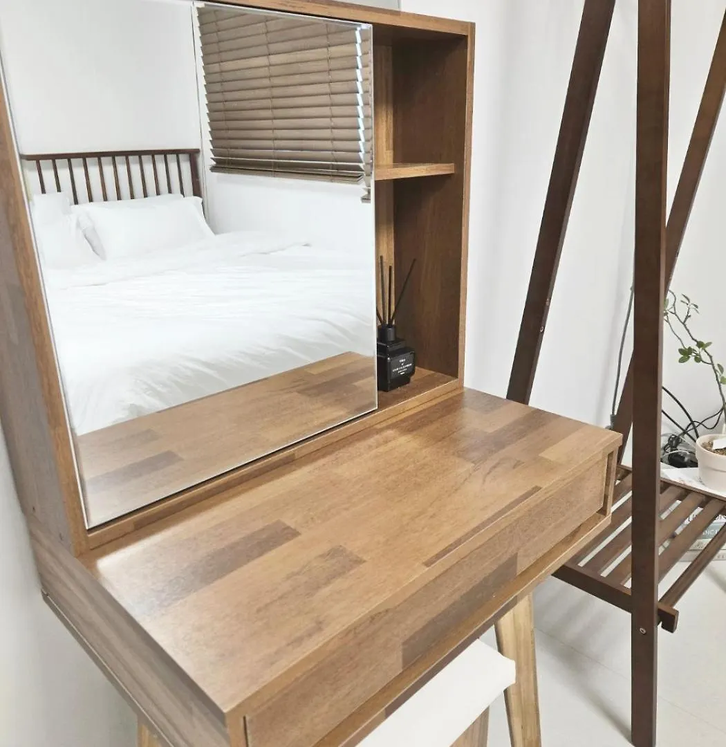 Check In Seoul Hongdae Apartment 0*,  South Korea